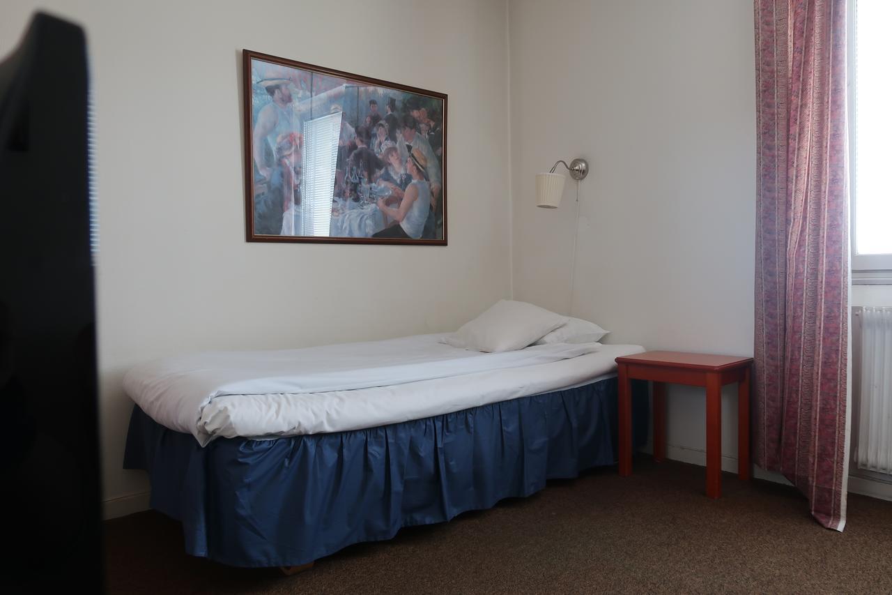 Hotel Aveny Bed & Breakfast Евле Экстерьер фото