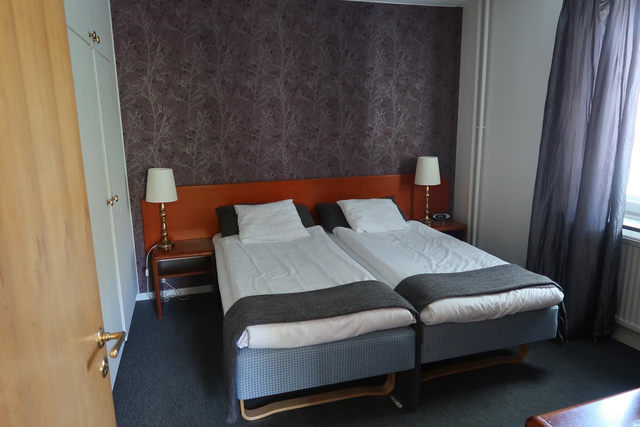 Hotel Aveny Bed & Breakfast Евле Экстерьер фото